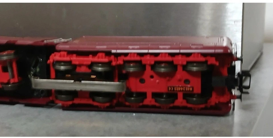 Verkaufe Märklin H0 Stromlinienlok BR 05001. AC DIGITAL MFX SOUND. Art 37050 - Bild 4 von 4