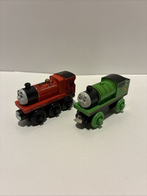 Thomas & Friends Wooden Railway Dino James & Percy Train Engines Lot of 2