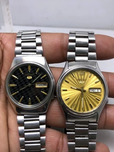 Lot of 2 Vintage Seiko 7S26 & 6309 Automatic 21J Black & Golden Men's Watch