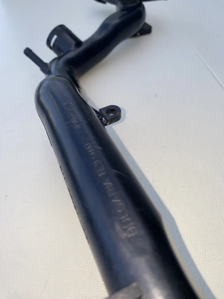 Manguera de agua de refrigeración AUDI Q5 S4 S5 SQ5 A6 2012-2017 3,0 T Foto 2 de 3