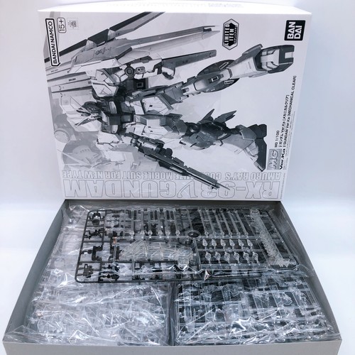 MG 1/100 Nu Gundam Ver.Ka Mechanical Clear Limited Model Kit Bandai Japan NEW - Picture 3 of 8