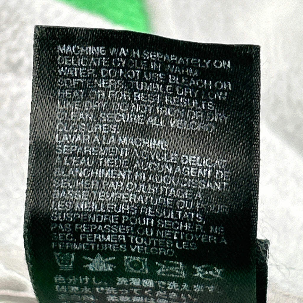 Picture 4 of 8