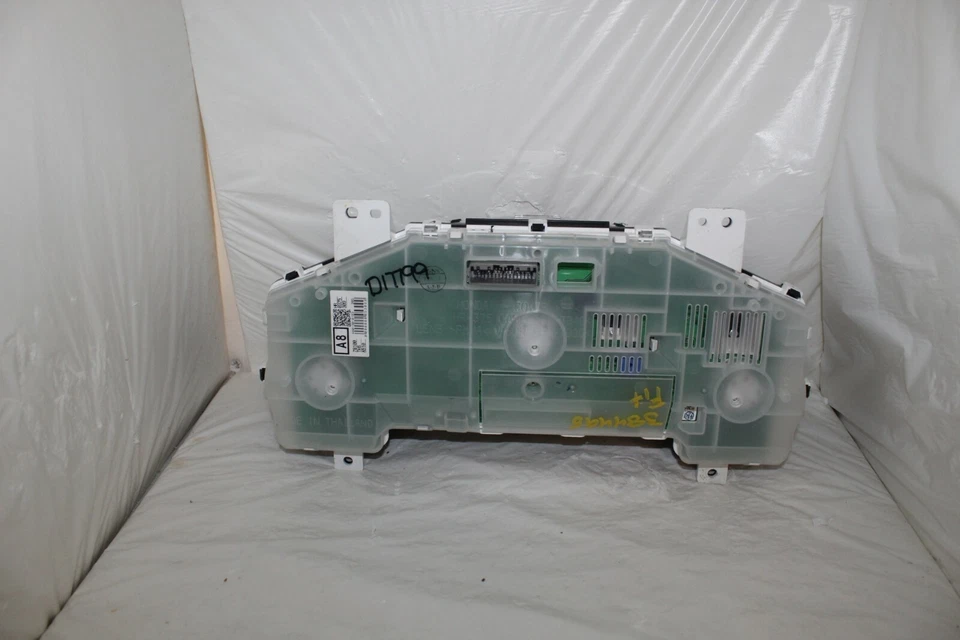 Cuadro de instrumentos velocímetro 2011 2012 2013 Honda Fit 110.591 millas Foto 2 de 3