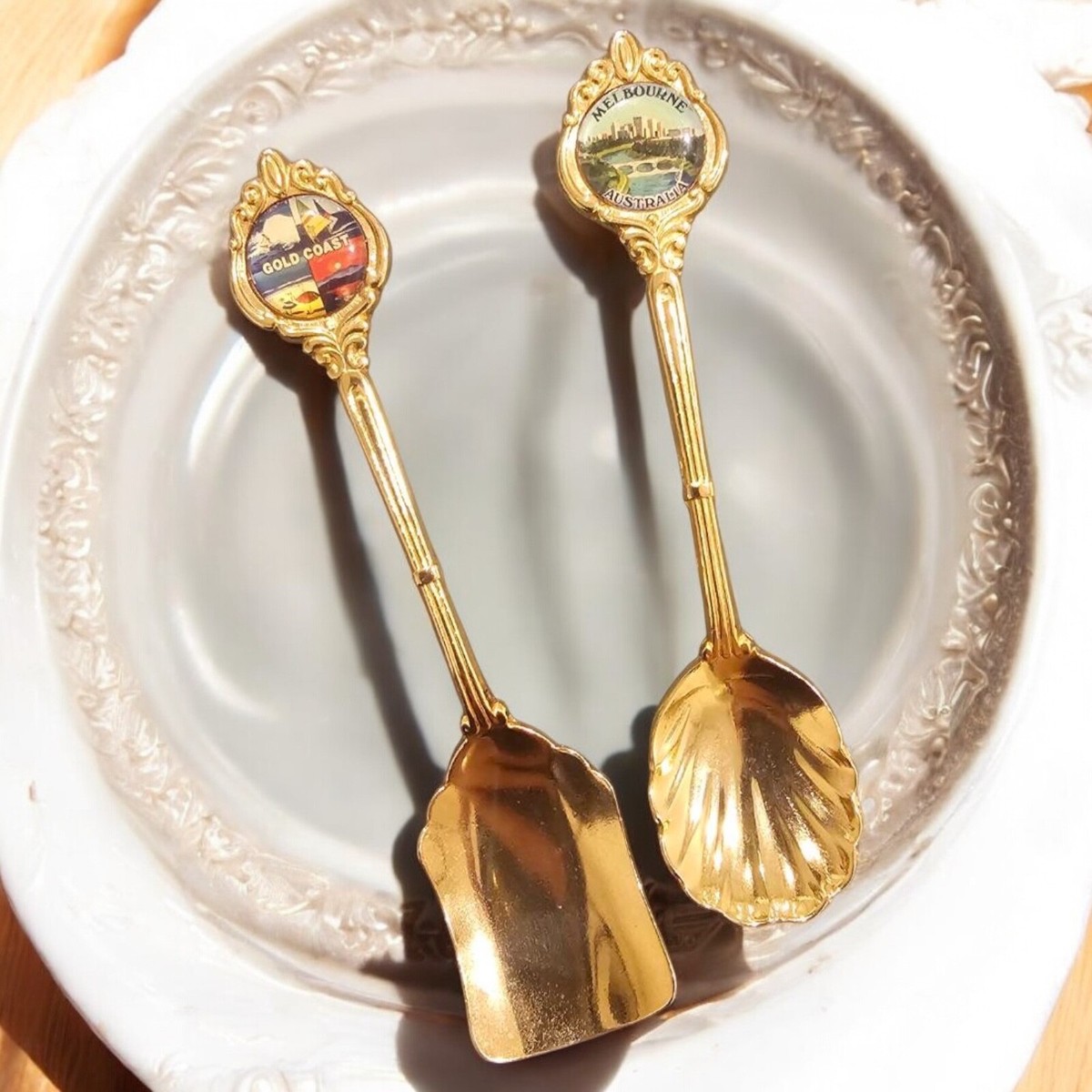 Vintage Souvenir Spoons Collector's World NZ Set 2pcs Gold Coast