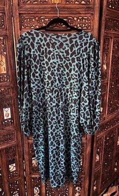 SHEIN GREEN AND BLACK LEOPARD ANIMAL PRINT V NECK LONG SLEEVE DRESS XL 12 SHEIN GREEN AND BLACK LEOPARD ANIMAL PRINT V NECK LONG SLEEVE DRESS XL 12