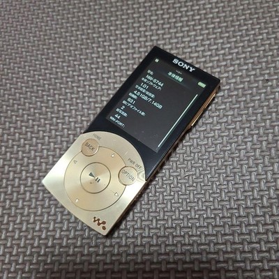 SONY NW-S744 DIGITAL MEDIA PLAYER WALKMAN 8GB MP3 FM 2.0-inch QVGA Gold