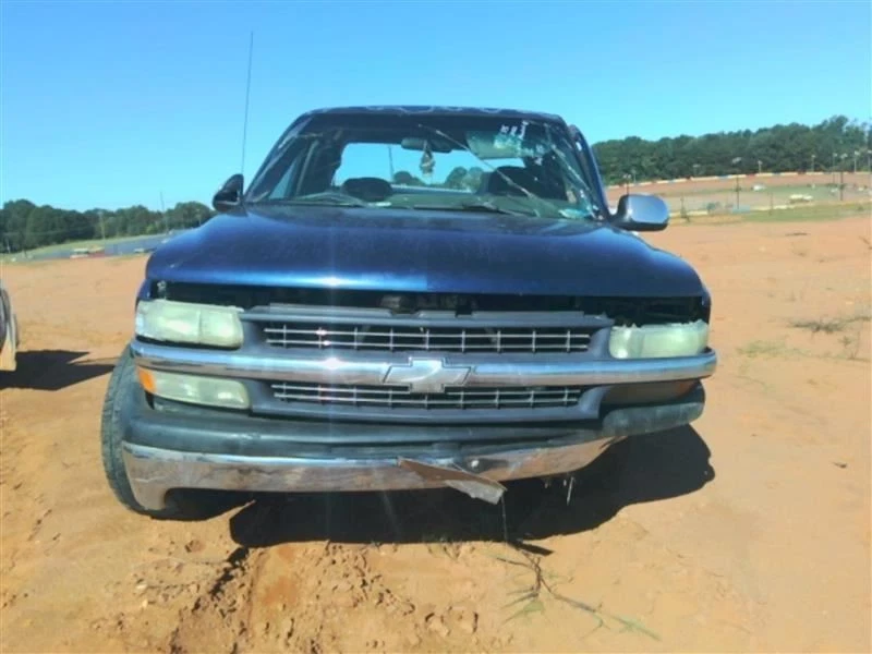 Passenger Front Spindle/Knuckle Fits 99-07 Chevy Silverado 1500 OEM - Image 2 of 4