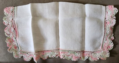 Vintage Pink, Green & White Crocheted/Natted Scalloped Edge Handkerchief - Picture 3 of 7