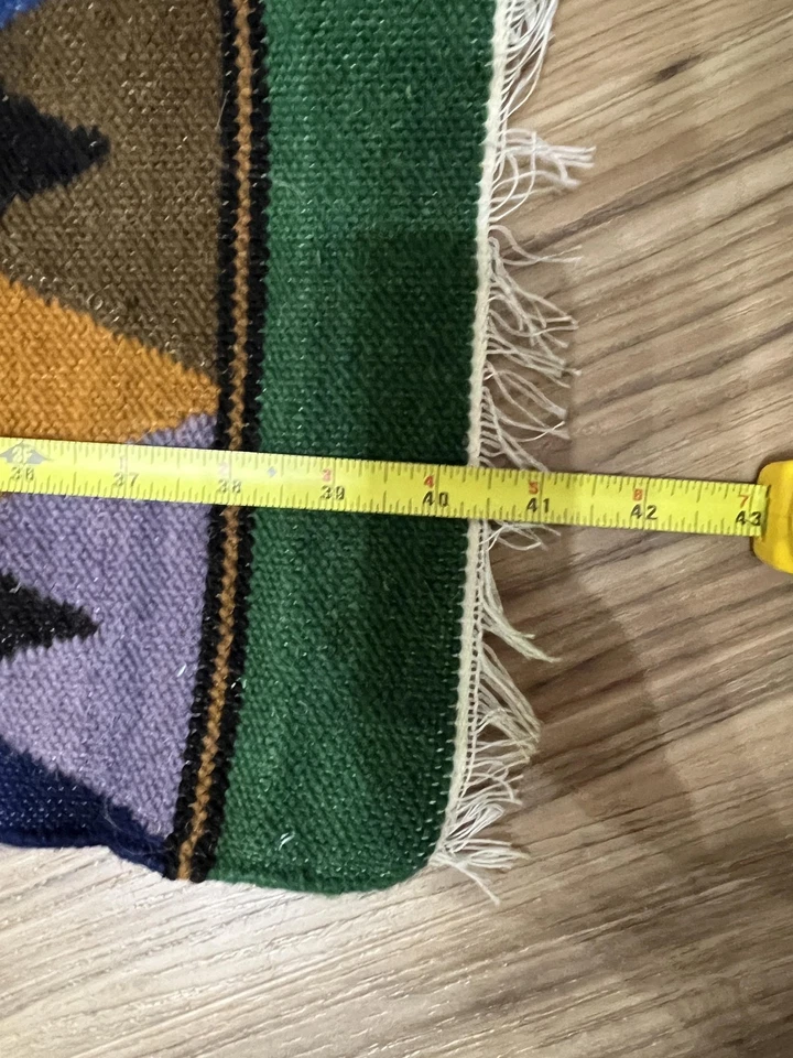 Tapiz colgante de pared tejido a mano guatemalteco arte popular gente sombreros varilla bolsillo rojo Foto 3 de 4