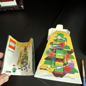 LEGO Seasonal Christmas Tree 5004934 Complete Set with Box & Minifigures