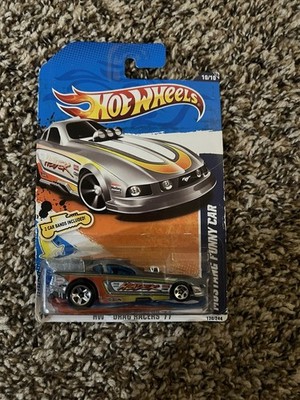 Hot Wheels HW Drag Racers Silver '11 Mustang Funny Car with 2 Car Bands 130/244