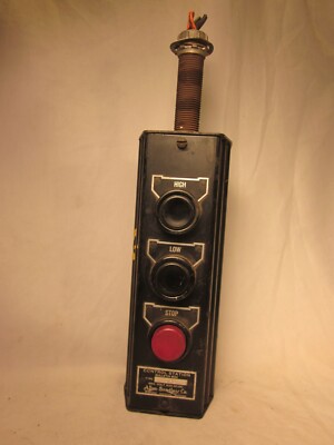 Allen-Bradley Control Station Bulletin 800 3HE 3 push button switch panel vintag