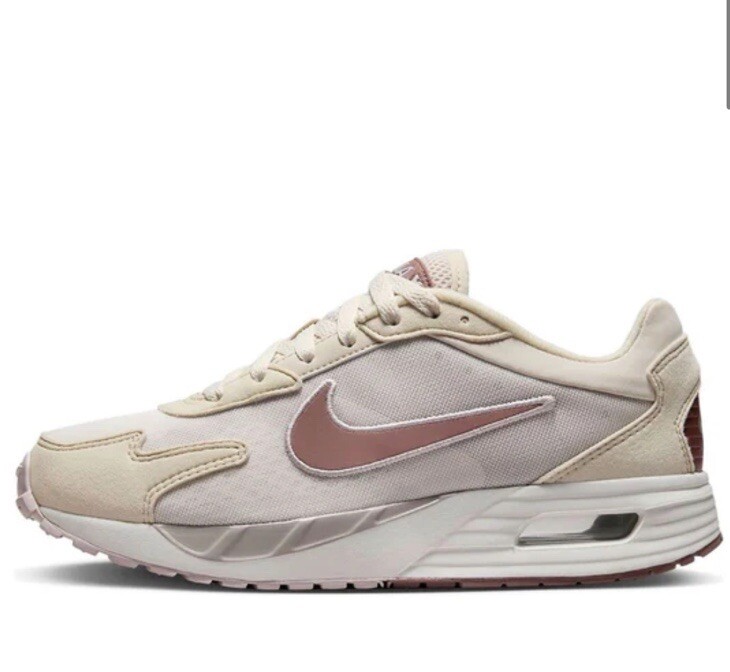 Women Nike Air Max Solo Athletic Sneakers Phantom/Smoke