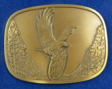 Vtg 1982 SMITH WESSON Belt Buckle Brass AMERICAN TRADITIONS Model no. 677 Box