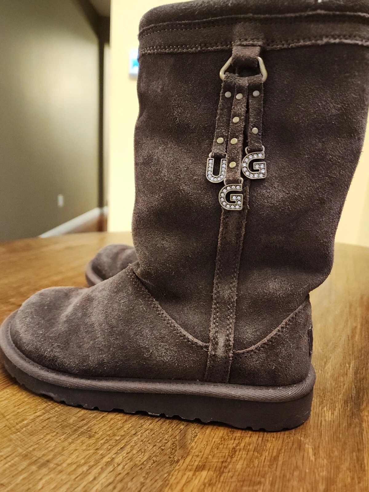 UGG Australia Larynn 1005396K Suede Leather Boots Chestnut Bling Girls Size 3