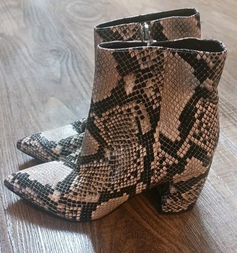 Marc Fisher Women's Ankle Boot Leather Snakeskin Size 5.5 - Picture 3 of 8