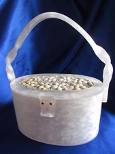 VINTAGE WILARDY PEARLIZED WHITE LUCITE PURSE EMBELLISHED PEARL & SEASHELL DESIGN
