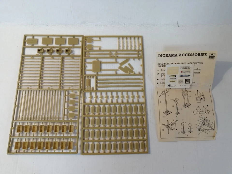 ESCI POLISTIL 1/72 DIORAMA ACCESSORI KIT MONTAGGIO ART.8060 - Immagine 2 di 2