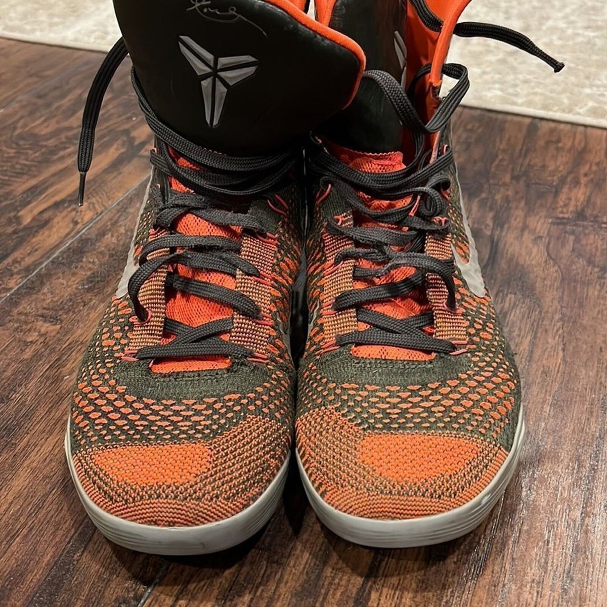 NIKE KOBE 9 ELITE STRATEGY size 10 orange & black high top 