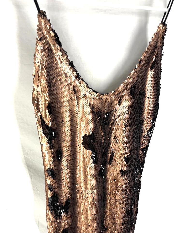 Camiseta sin mangas Intimately by Free People con ribete de encaje color dorado medio Foto 3 de 4