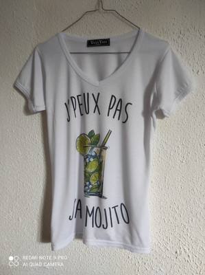 T-shirt GUESS Femme Taille S - Corail Avec Volant Transparent - Occasion Très Bon état