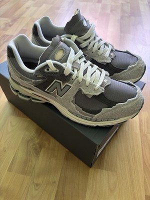 new balance 2002 protection 