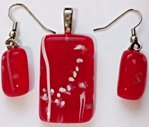 VINTAGE COSTUME JEWELRY SET Pendant & Earrings Red Resin Silver Tone Clasp Hooks - 第 7/7 張圖片