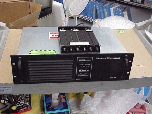 Vertex Repeater Evx-R70 two-way radio 450-512Mhz Mixed Mode Opteration
