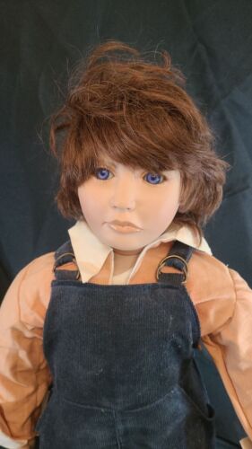 Rare Young Elvis porcelain Doll 25" navy corduroy overalls /brown felt hat - Picture 6 of 10