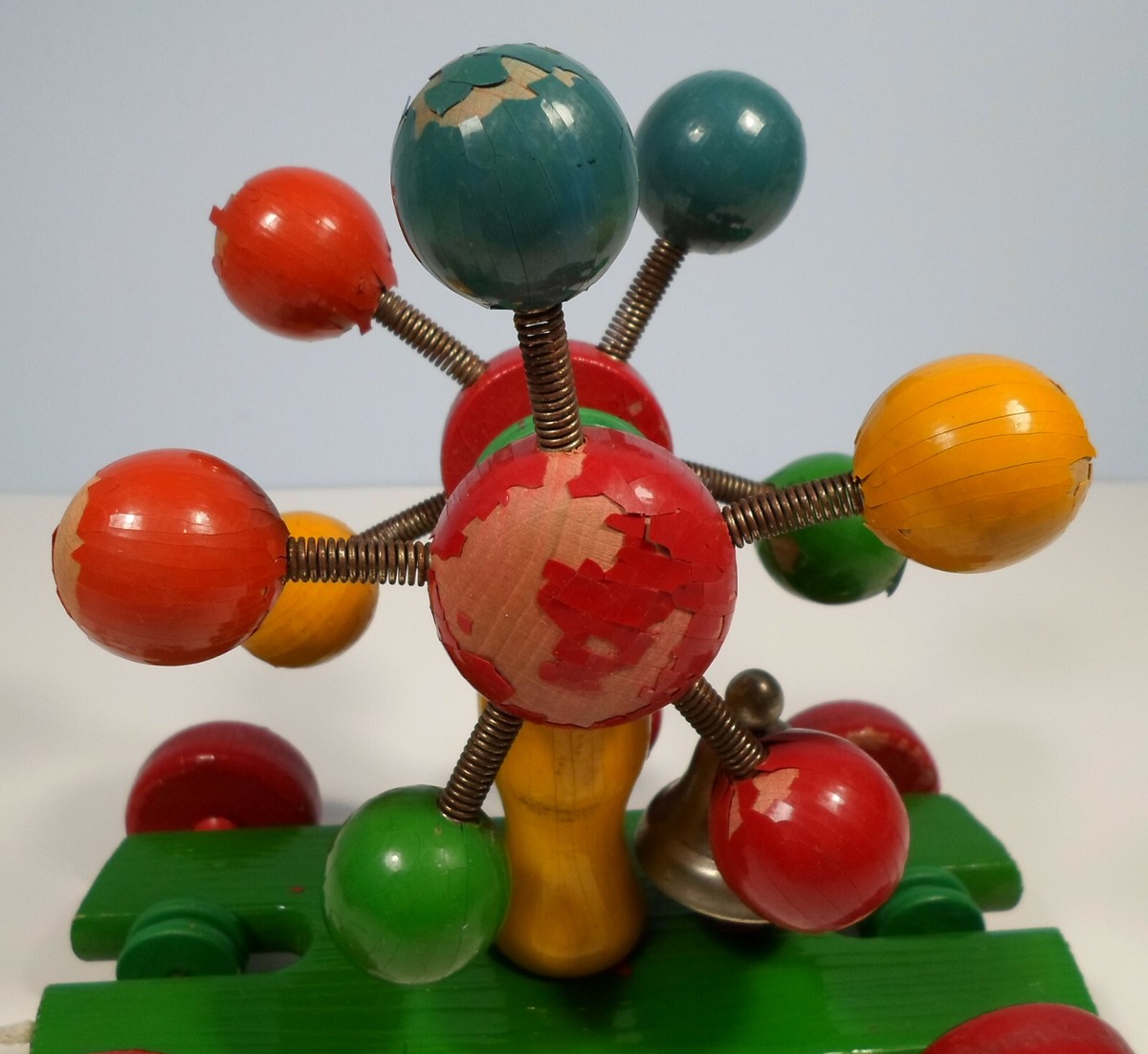 GREEK VTG KOUVALIAS KOYVALIAS WOODEN PULL TOY w/ BELL BALLS & CORD