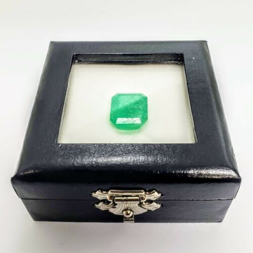 Loose Emerald Gem stone - image 1