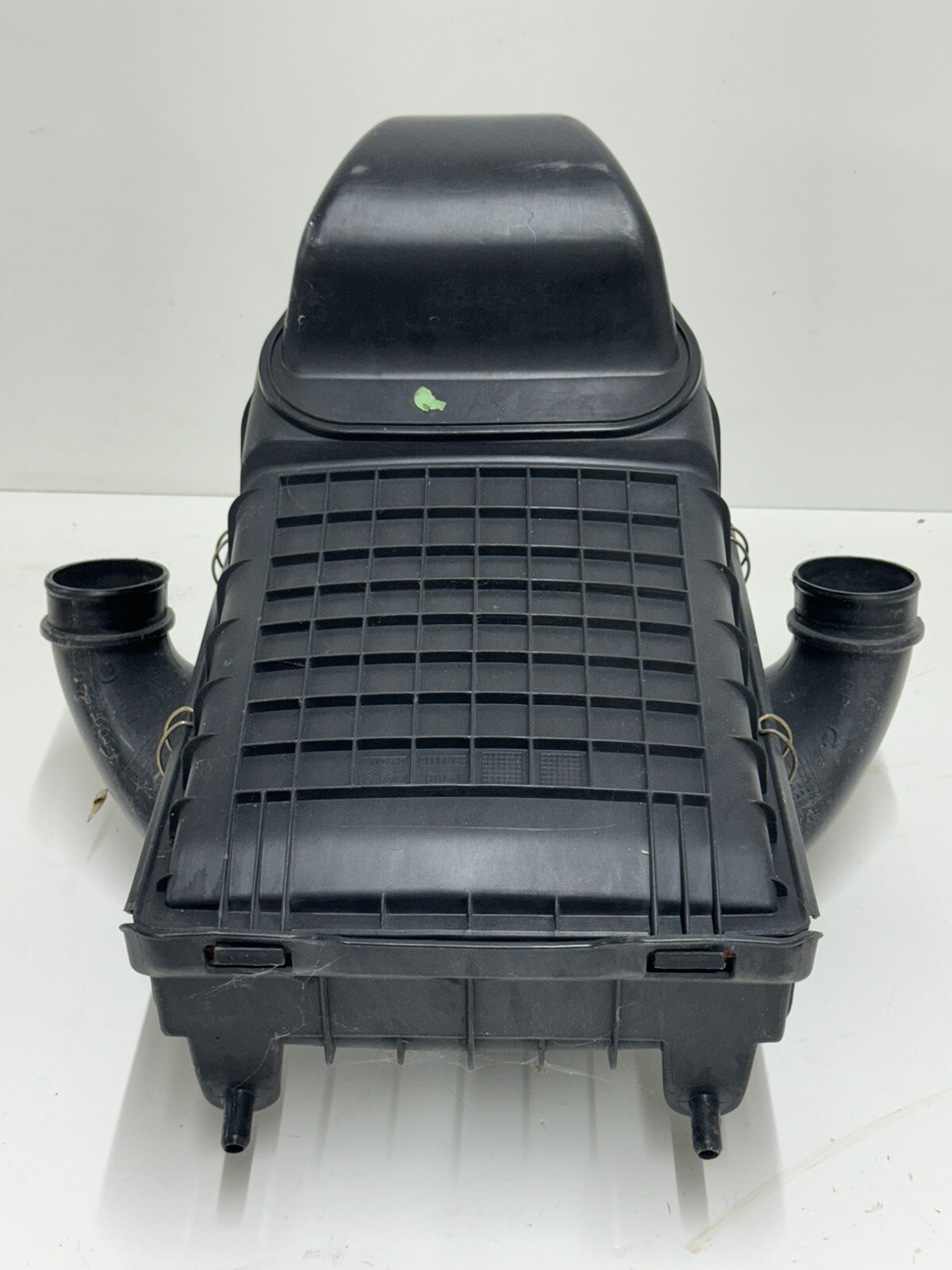 04-08 Maserati Quattroporte M139 Air Intake Box Air Box Cleaner Filter OEM