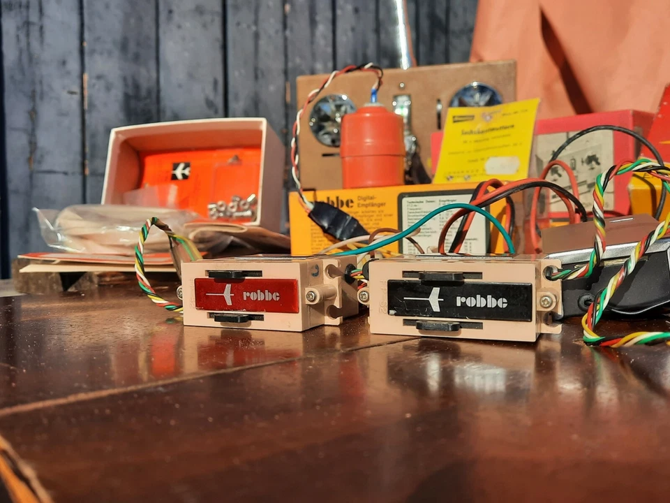 Digital Proportional Fernsteueranlagen FP-T4FTz, robbe +ähnliche Teile,  RARITÄT - Bild 2 von 4