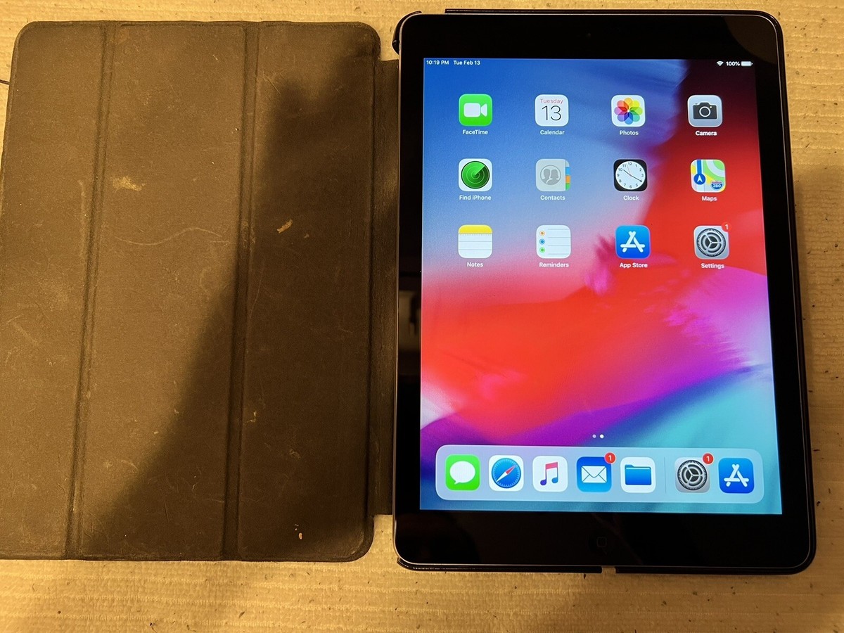 Apple iPad Air 1st Gen. - 32GB - Wi-Fi 9.7