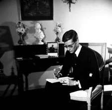 Yves Saint Laurent, New Artistic Director Of Dior 1957 Old Photo 4