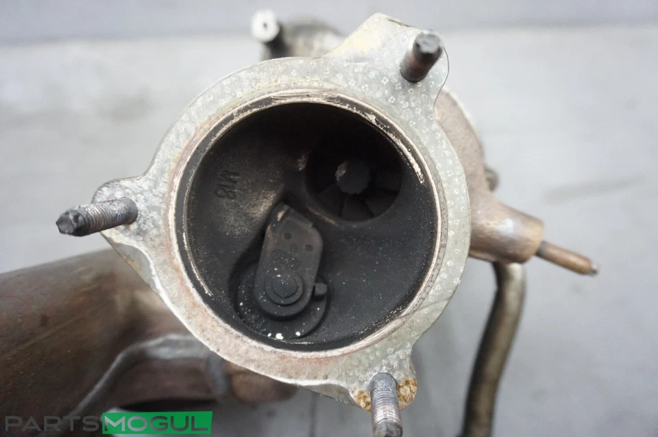 Оригинальный выпускной коллектор турбокомпрессора двигателя двигателя двигателя Mercedes W204 C250 SLK250 12–15 годов выпуска - Изображение 4 из 4