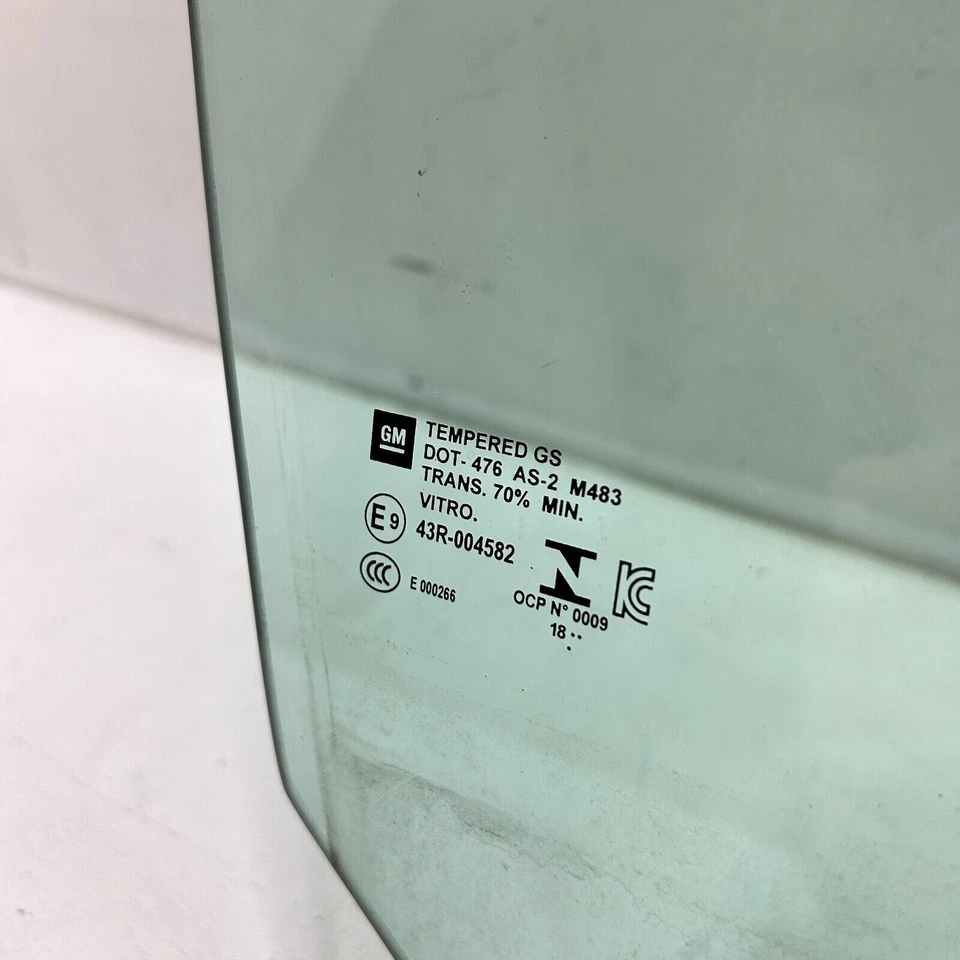 VIDRIO VENTANA PUERTA LADO PASAJERO DELANTERO DERECHO 2018 - 2023 GMC TERRAIN SLE OEM Foto 2 de 4