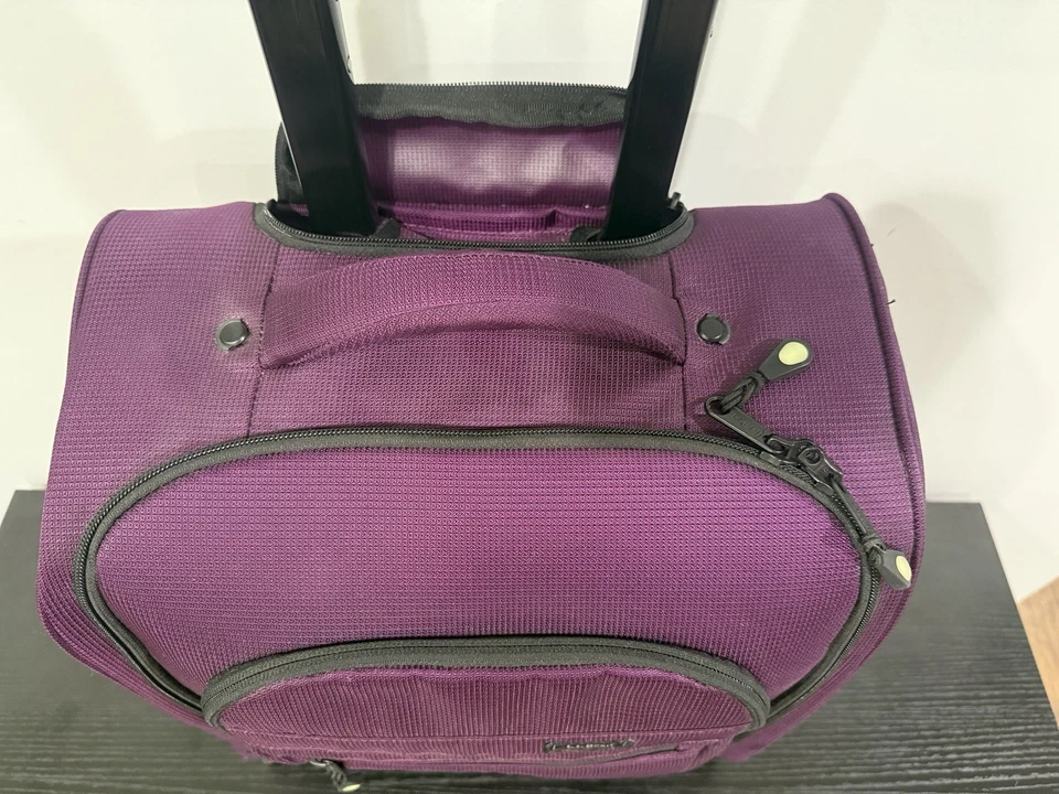 "Maleta de viaje LL Bean 15"" de nailon borgoña con ruedas" Foto 3 de 4