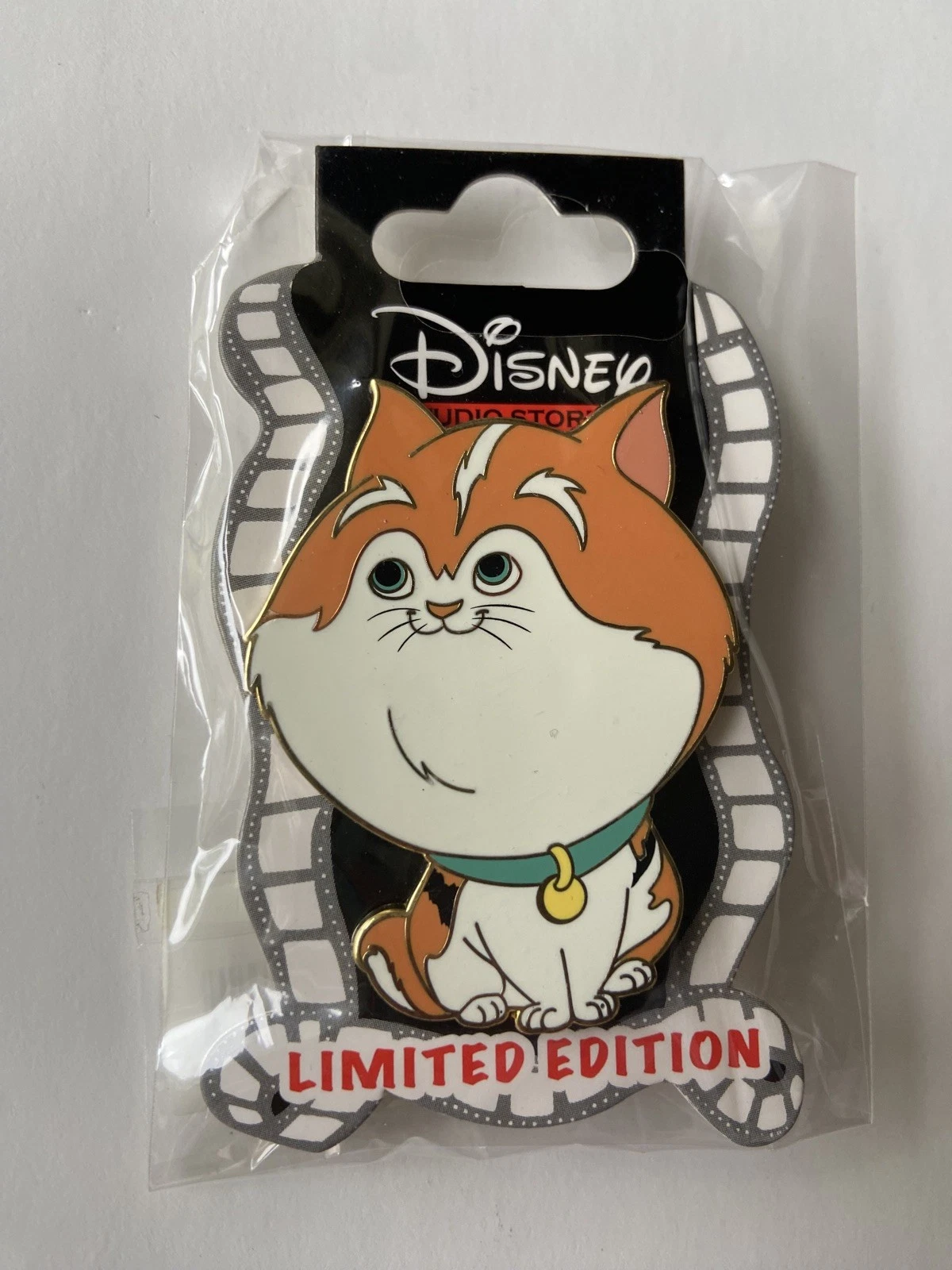 Disney Pin DSSH DSF Big Hero Six 6 Mochi Big Head Kitties Cat Kitty LE 300