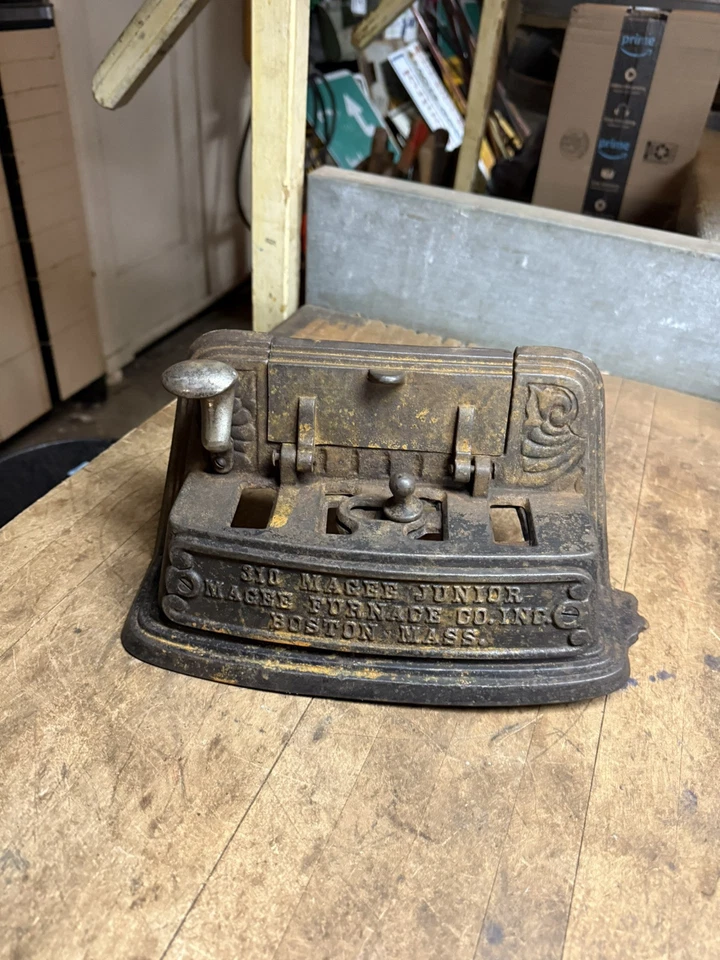 310 Magee Junior Jr Furnace Coal Stove Vent Ash Door Base Cast Iron Parts Boston - Image 2 of 4