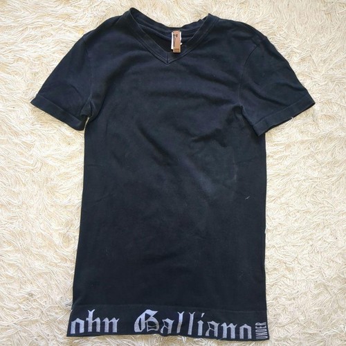 John Galliano, Rare John Galliano T-Shirt Font Graphic Leather Tag Shoulder 38cm/15.0in Vintage