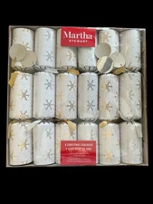 Matha Stewart 12" Christmas Crackers, Buds and Berries Design - Box of 6 