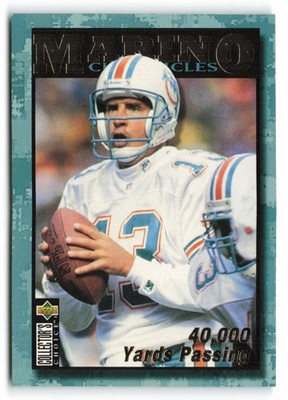 1995 Collector's Choice #DM7 Dan Marino Marino Chronicles Miami Dolphins
