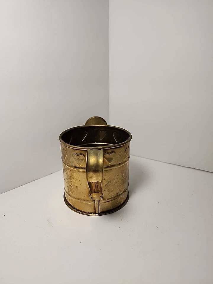 ❤️ Винтажная миниатюрная латунная банка для полива сердца кукольного домика Hosley 5,5 x 2,5 дюйма США AA - Изображение 3 из 4