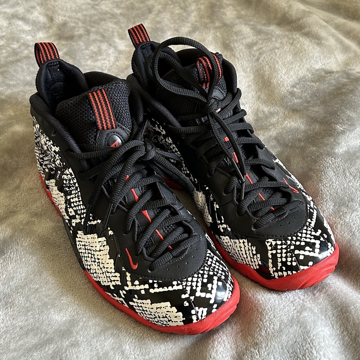 NIKE Foamposites Snake Print Sneakers Size Fits Women Black White  Red