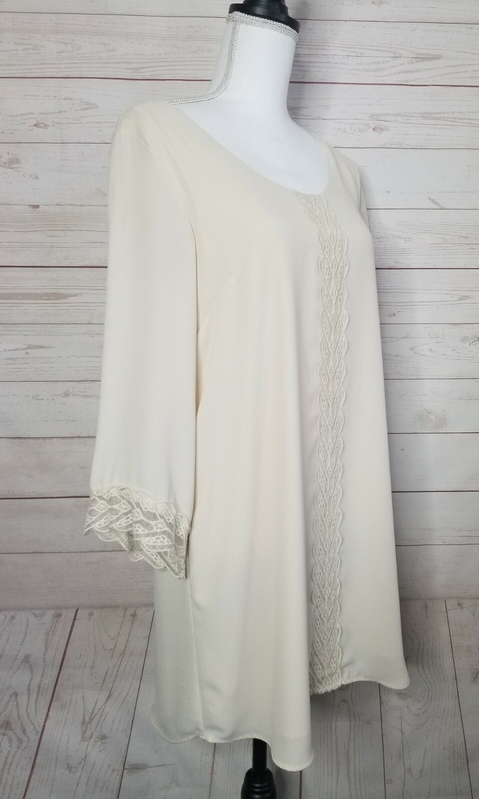 ASTR The Label Medium M Cream Lace Mini Boho Chic Nordstrom Shift