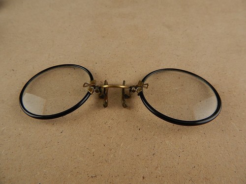 ANTICHI OCCHIALI STRINGINASO PINCE-NEZ METALLO CELLULOIDE ANTIQUE GLASSES |  eBay