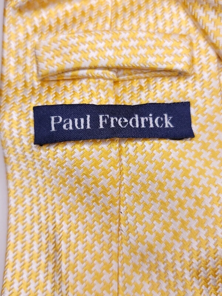 Corbata formal Paul Fredrick para hombre 59"Lx3,5"W dorada/blanca Foto 3 de 4