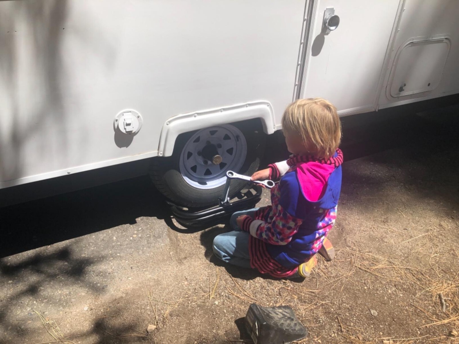 Single Axle RV Tire Leveler for Leveling Pop Up Camper Travel Trailer