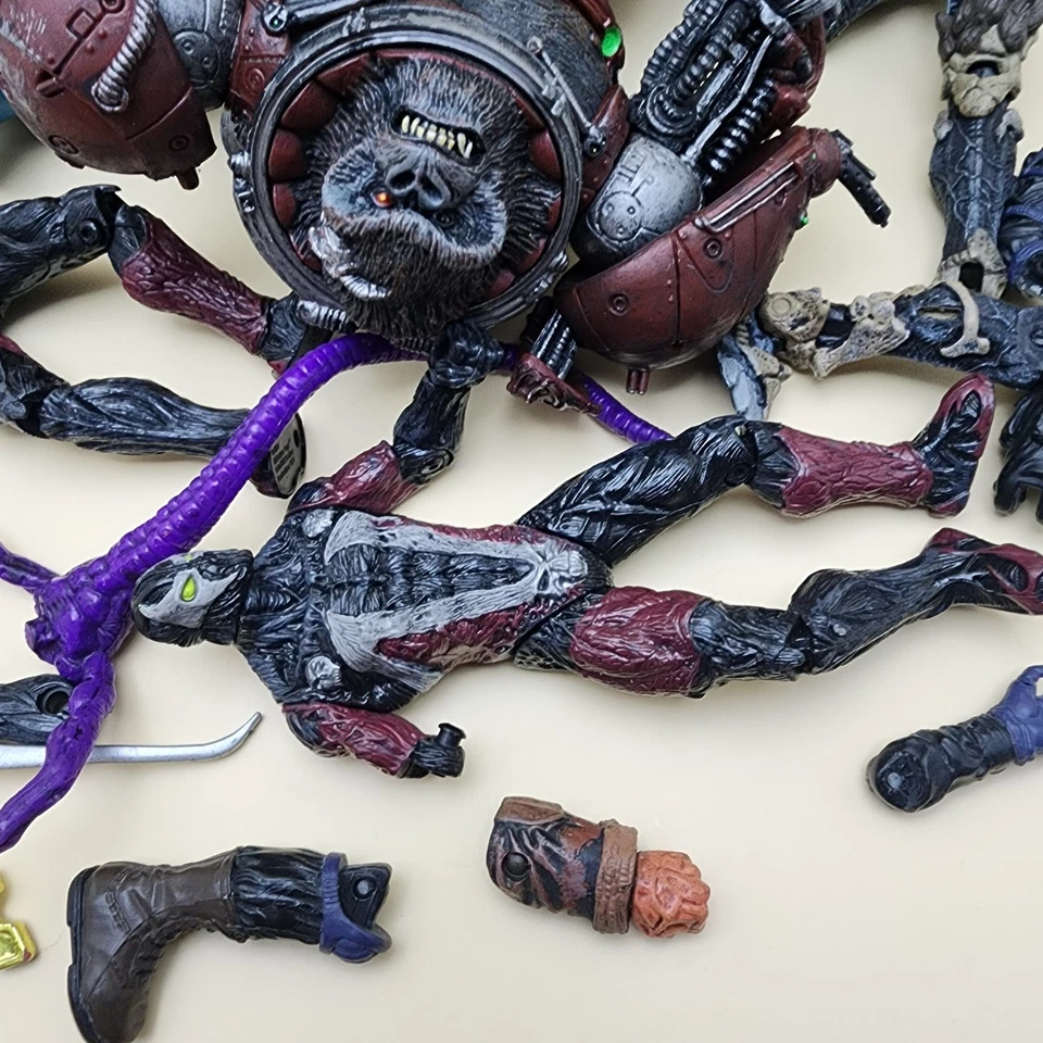 LOTE DE 7 FIGURAS TAL CUAL SPAWN (McFarlane años 90) (rotas/forraje/piezas/reparación) Foto 4 de 4